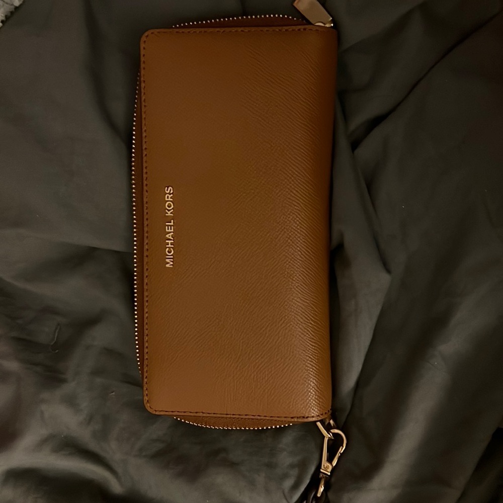 Brand new Michael Kors wristlet (large)